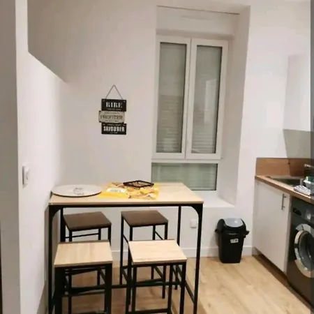 Apartment T1bis 4 En Plein Centre Rue Massillon Brest